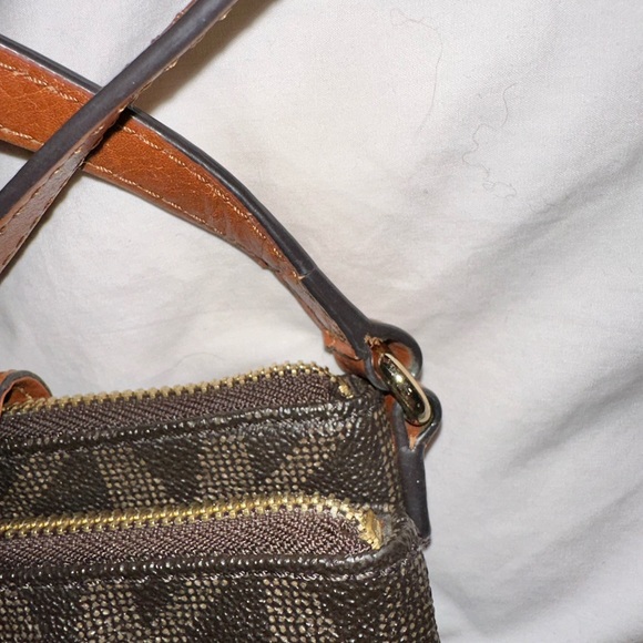 Michael Kors Fulton Monogramed Cross Body Purse - Picture 10 of 11